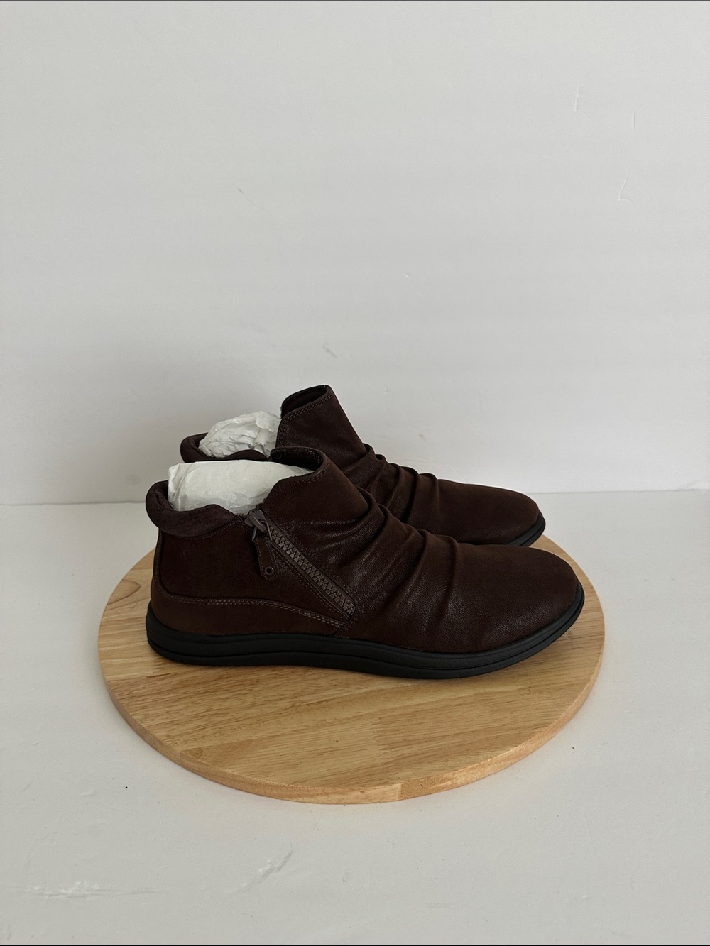 Clarks Womens Breeze Path Flat Heel Booties